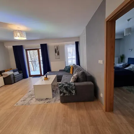 Z Pieknym Widokiem Na شكلارسكا بوريبا