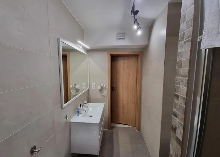 Z Pieknym Widokiem Na *